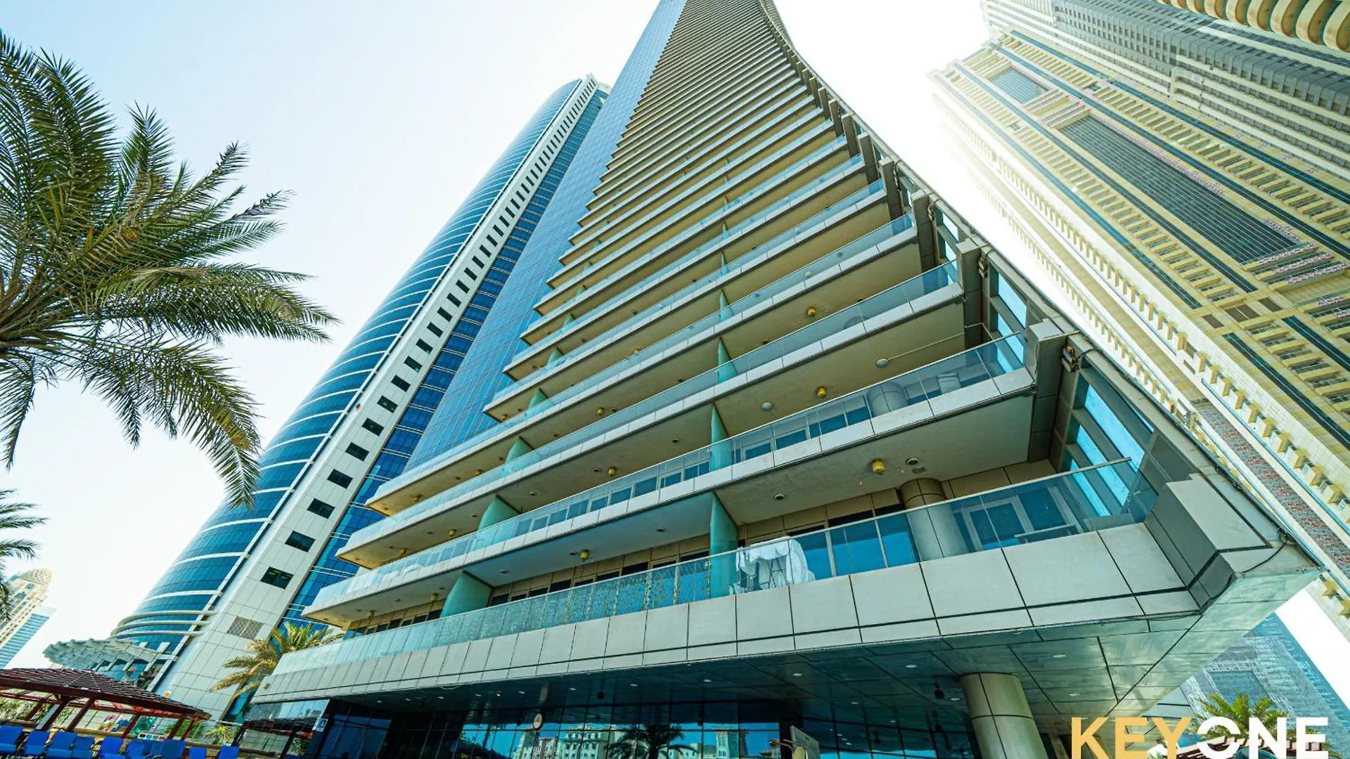 Apartment Captivating Sky & Sea Views In Two Bedroom Suite