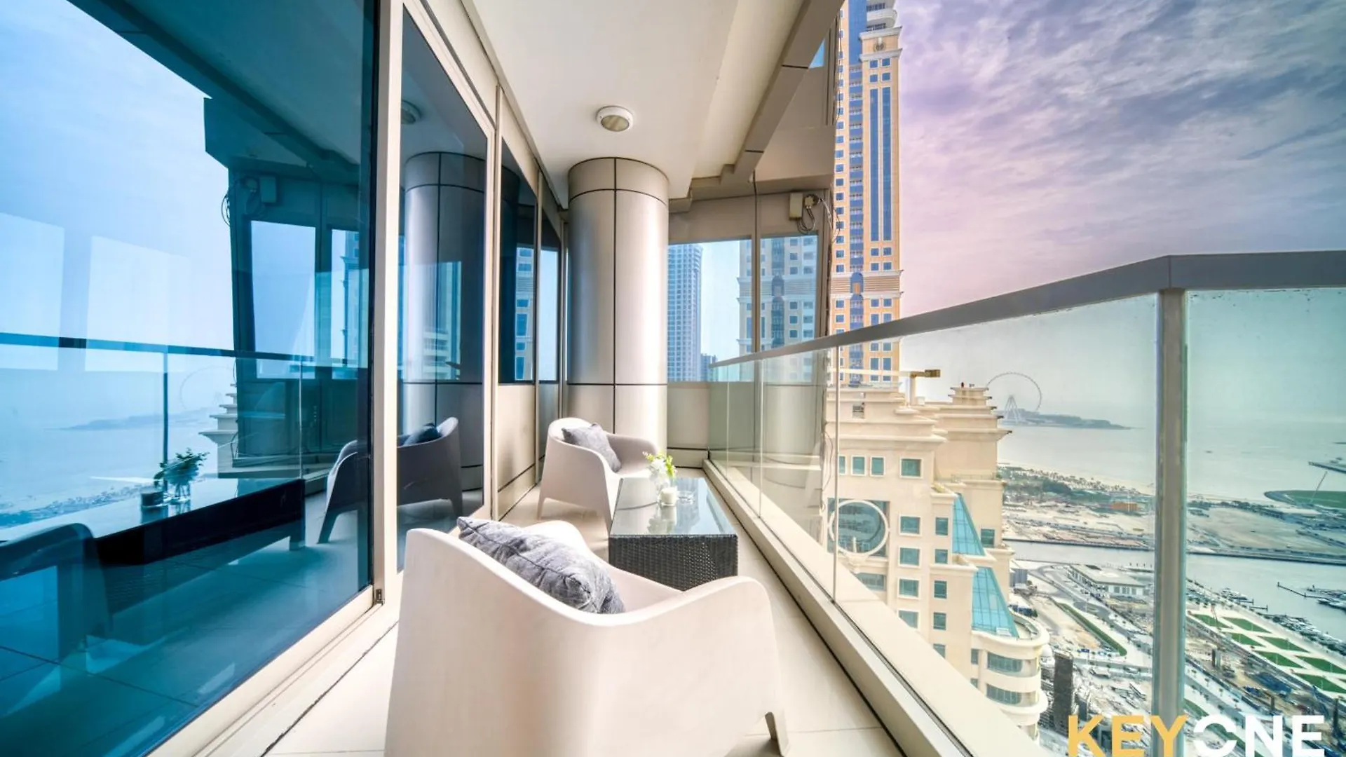 Captivating Sky & Sea Views In Two Bedroom Suite Apartment