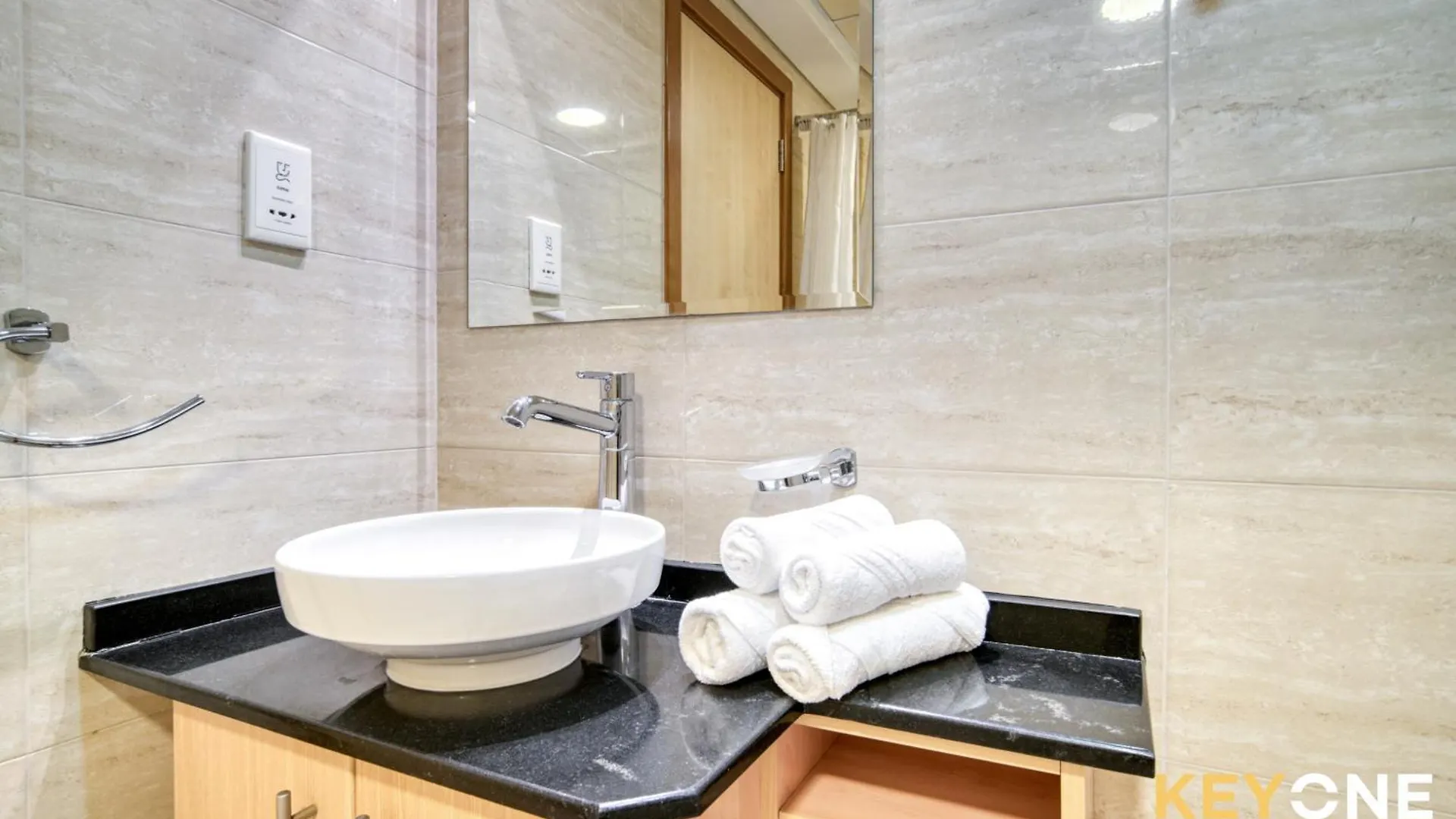 Captivating Sky & Sea Views In Two Bedroom Suite United Arab Emirates