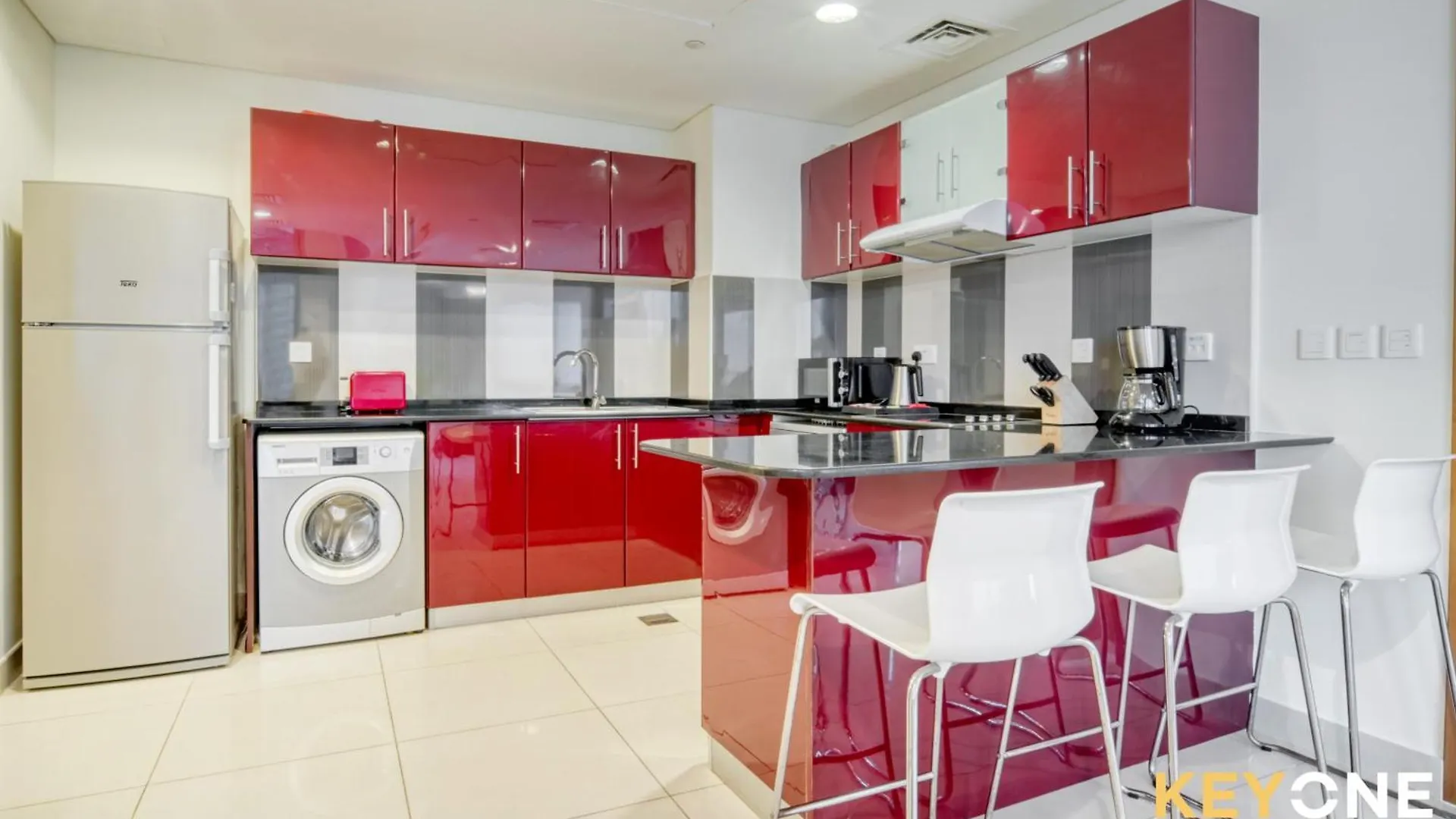 Apartment Captivating Sky & Sea Views In Two Bedroom Suite