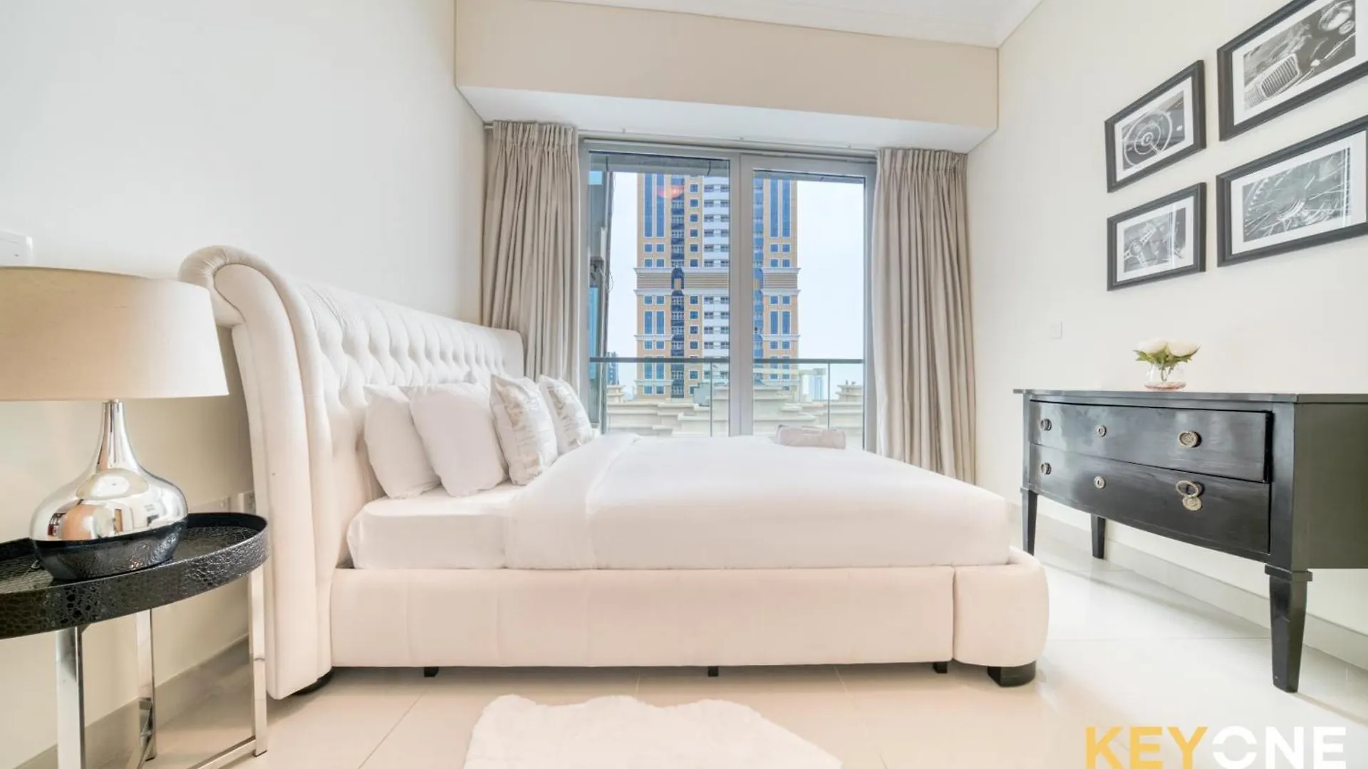 Apartment Captivating Sky & Sea Views In Two Bedroom Suite